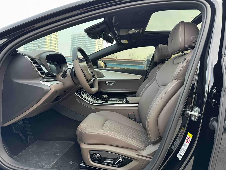 BYD Han 2025 car image #20