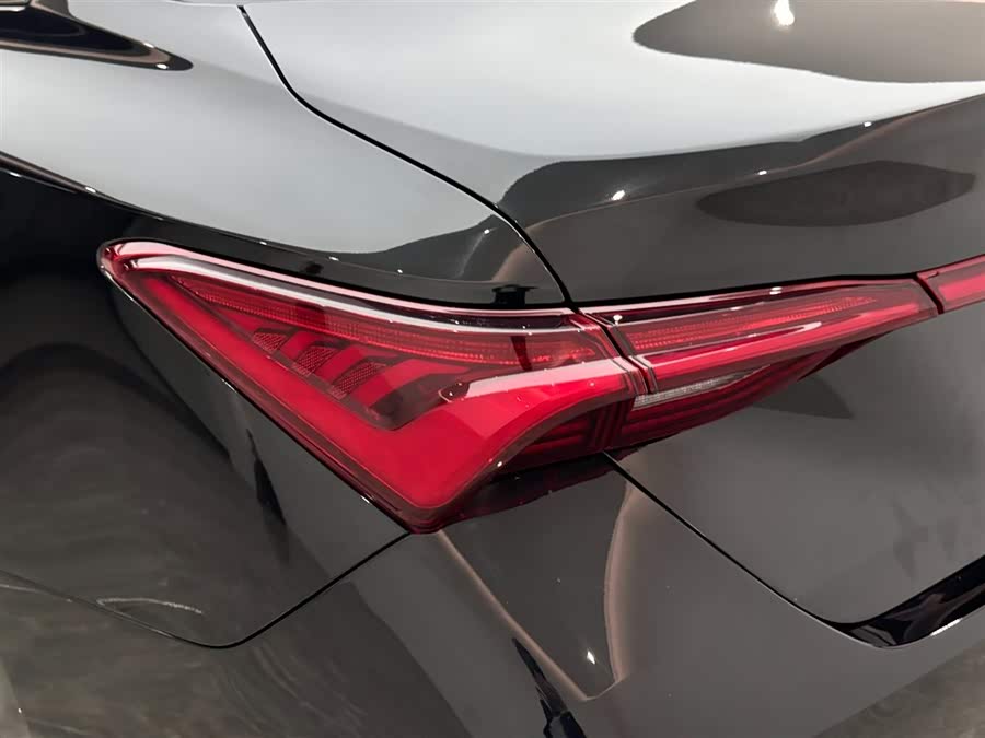 Toyota Avalon 2023 car image #20