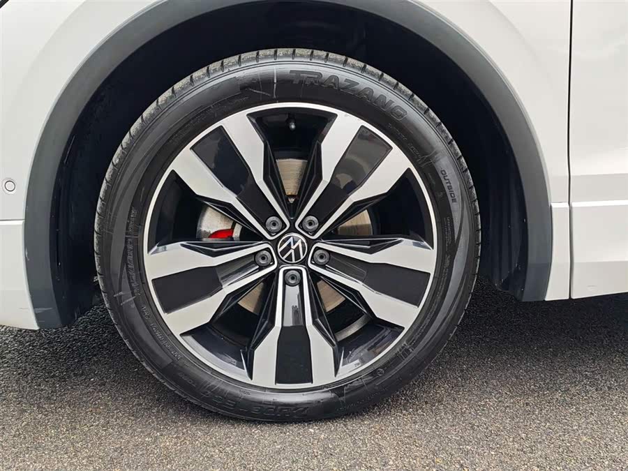 Volkswagen Tiguan L 2021 car image #20