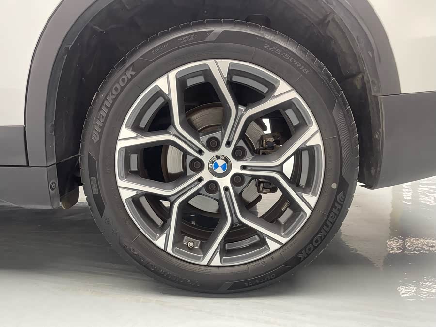 BMW X1 2021 car image #20