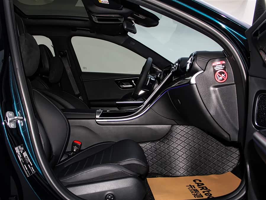 Mercedes-Benz C Class 2025 car image #20