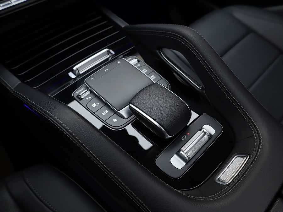 Mercedes-Benz GLE Coupe 2022 #20 Mercedes-Benz GLE Coupe 2022 car image #20