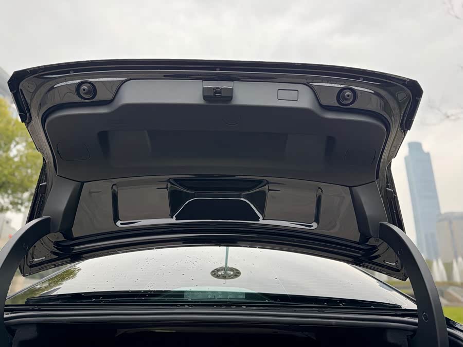 Volkswagen Passat 2025 car image #20