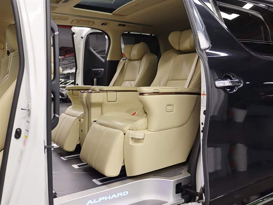 Toyota Alphard 2016 car image #20