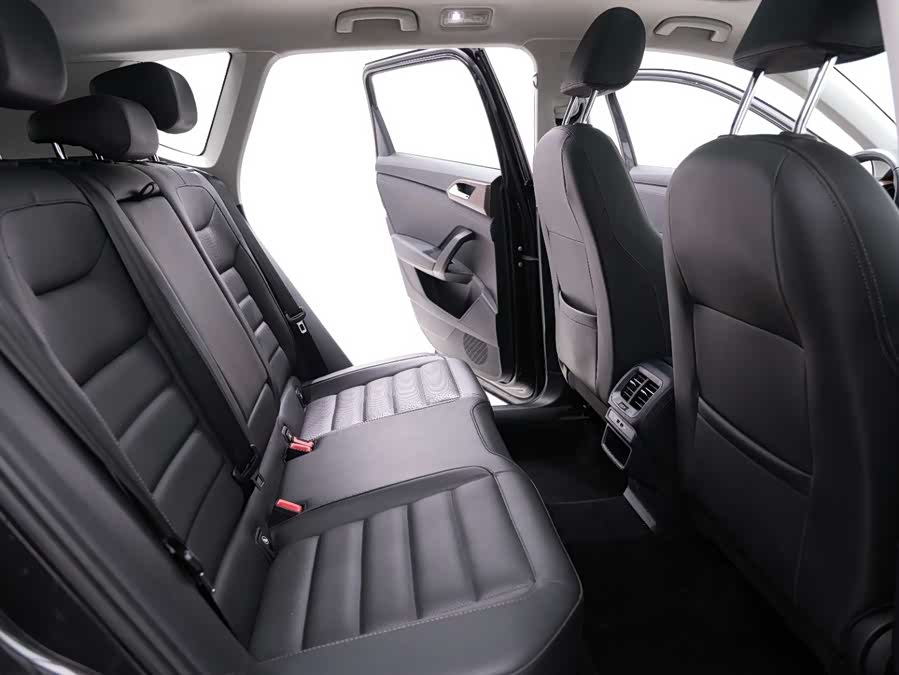 Volkswagen Tharu 2020 car image #20