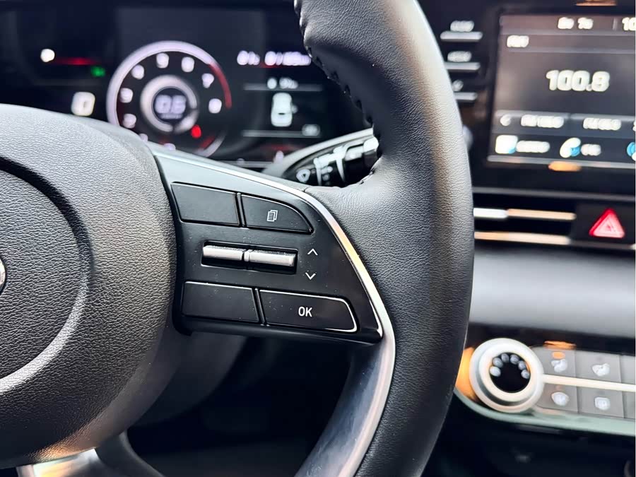 Hyundai Elantra 2021 #20 Hyundai Elantra 2021 car image #20