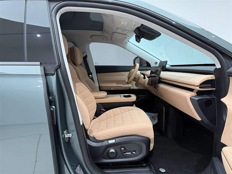 Exceed Stellar Era ET 2025 car image #20