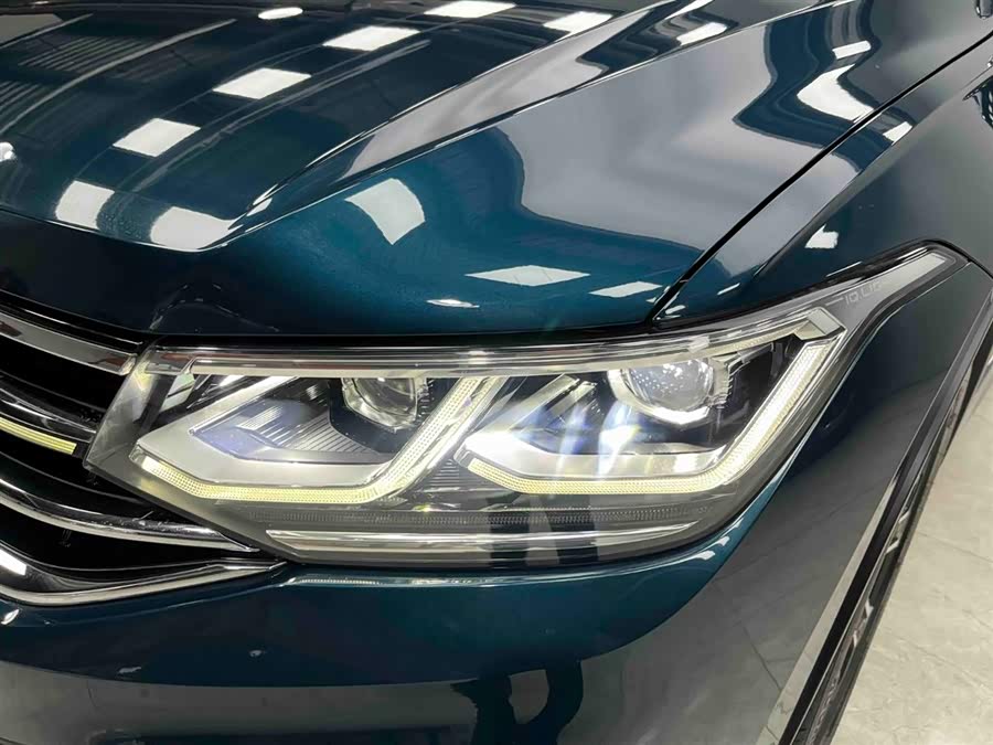 Volkswagen Tiguan L 2021 #20 Volkswagen Tiguan L 2021 car image #20