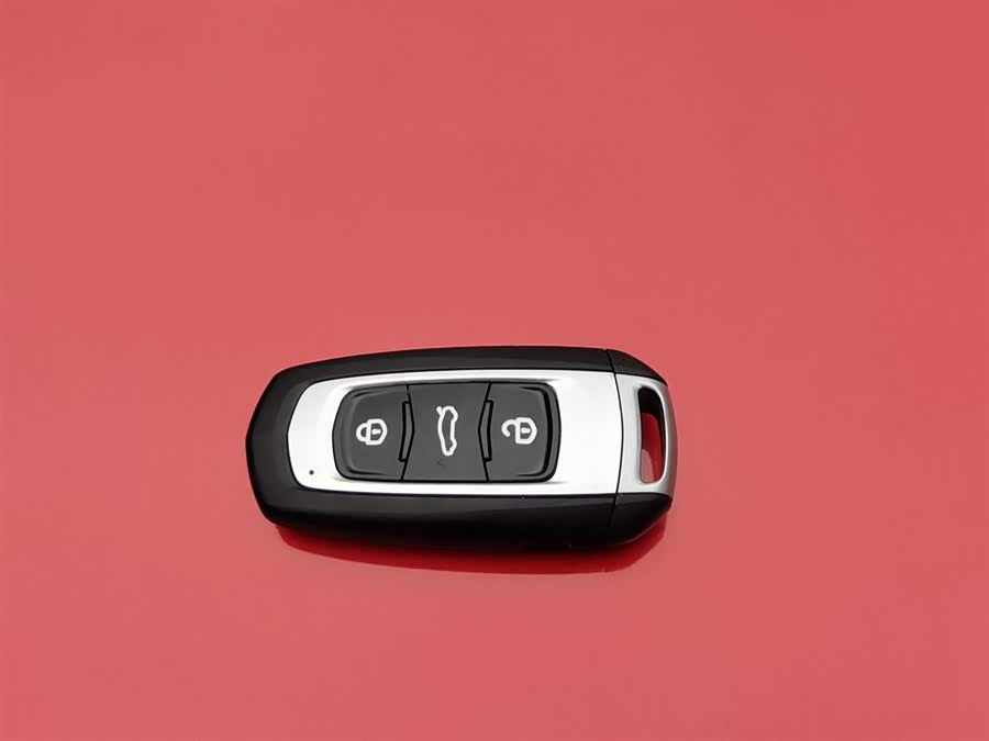 Vision X3 2018 car image #20