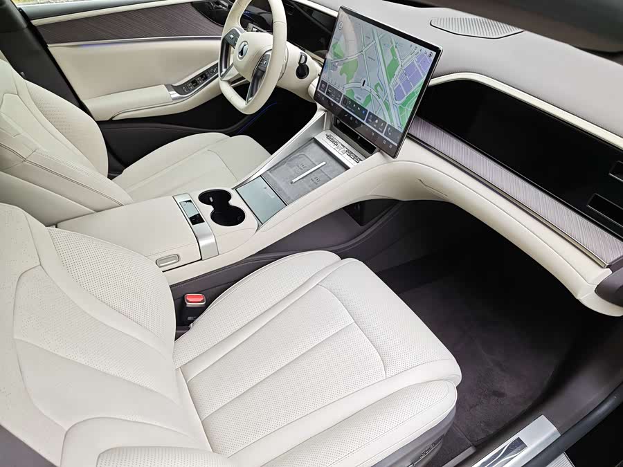 Denza Z9 2024 #20 Denza Z9 2024 car image #20