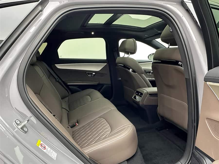 BYD Han 2025 car image #20