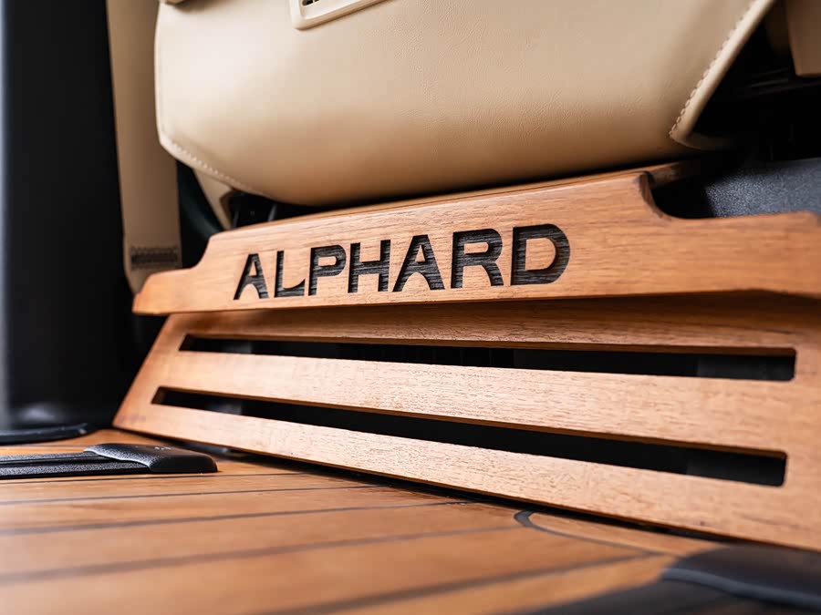 Toyota Alphard 2019 car image #20