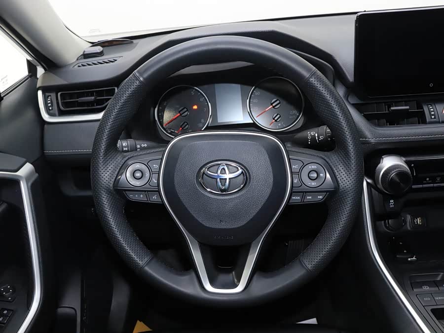 Toyota RAV4 2024 car image #20