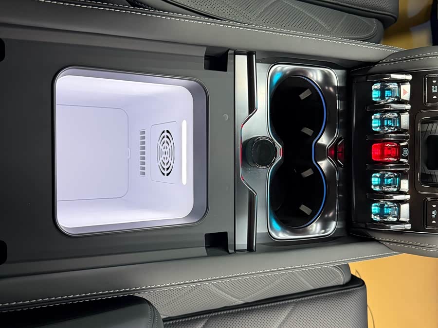 FangChengBao Leopard 5 2025 car image #20