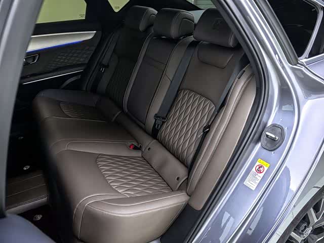 BYD Han 2024 #20 BYD Han 2024 car image #20