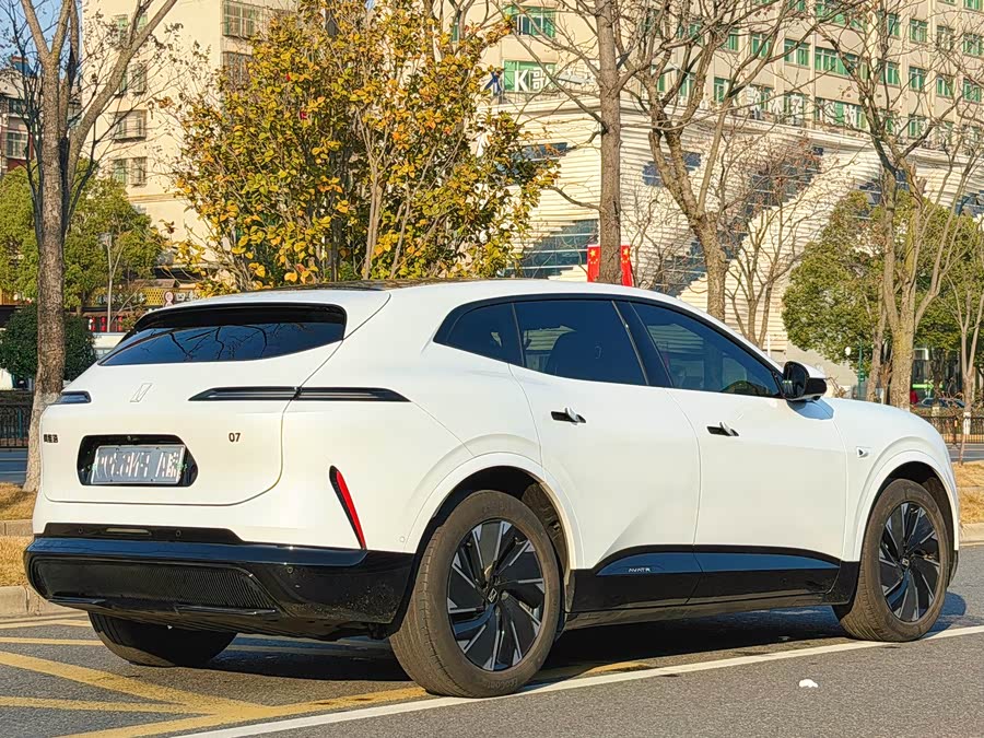 Avatr 07 2025 car image #20