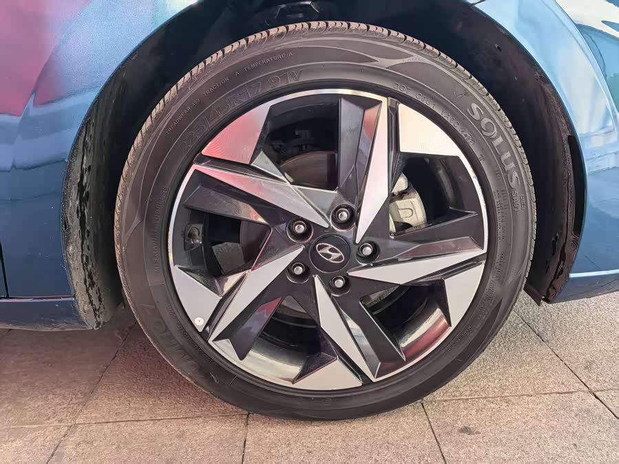 Hyundai Elantra 2023 car image #20