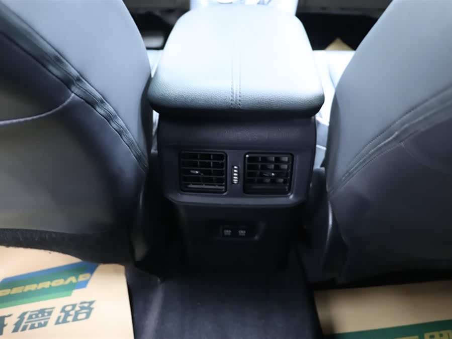 Toyota RAV4 2020 car image #20