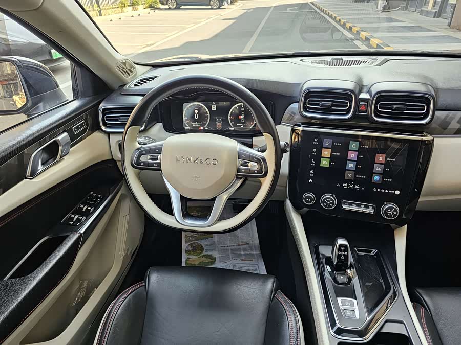 Lynk & Co 02 2020 car image #20