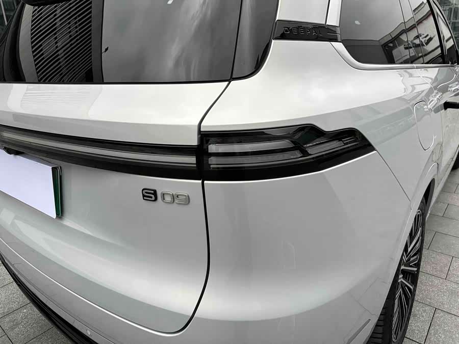 Deepal S09 2025 imagen de coche #20