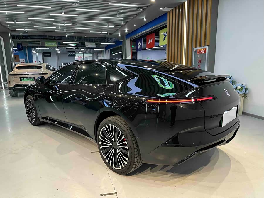 Avatr 12 2024 car image #20