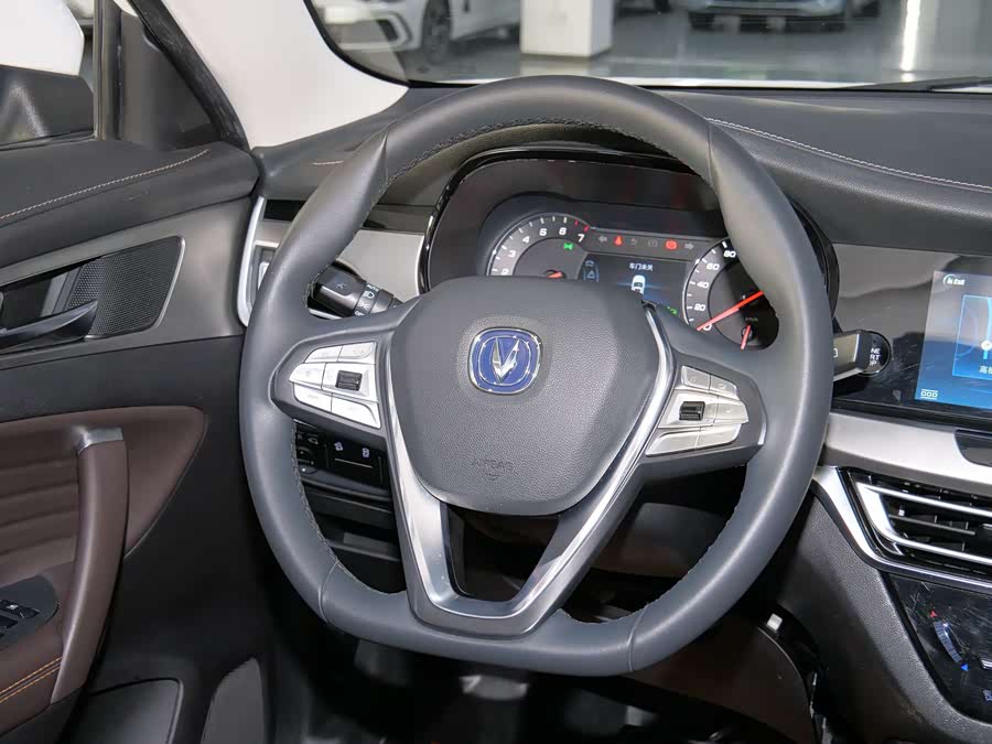 Changan CS35 Plus 2019 изображение автомобиля #20