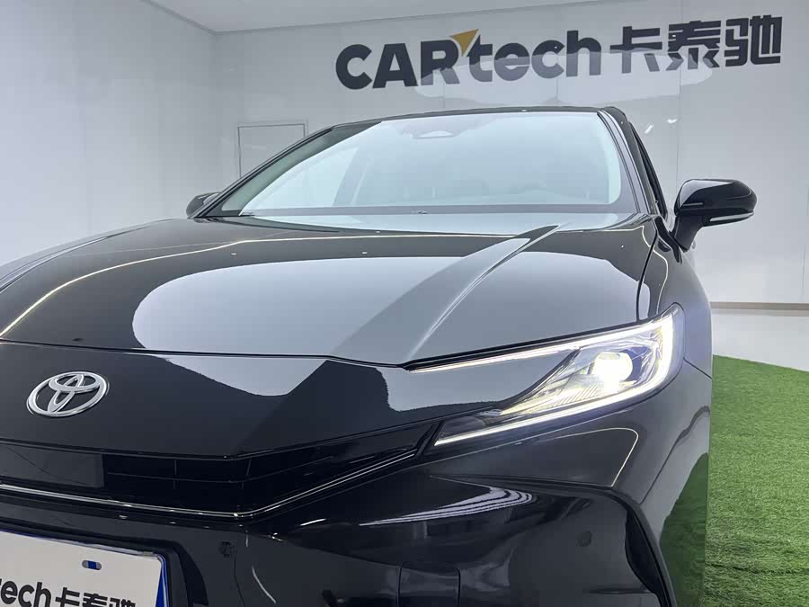 Toyota Camry 2025 car image #20