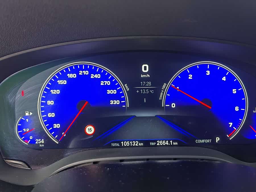 BMW 5 Series 2019 car image #20