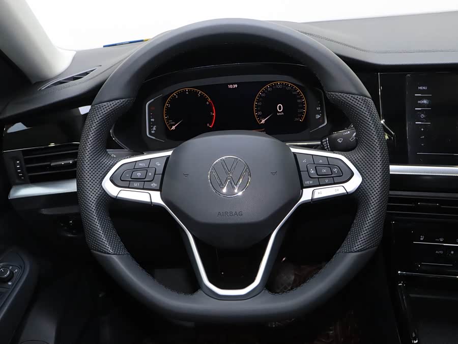 Volkswagen Passat 2025 car image #20