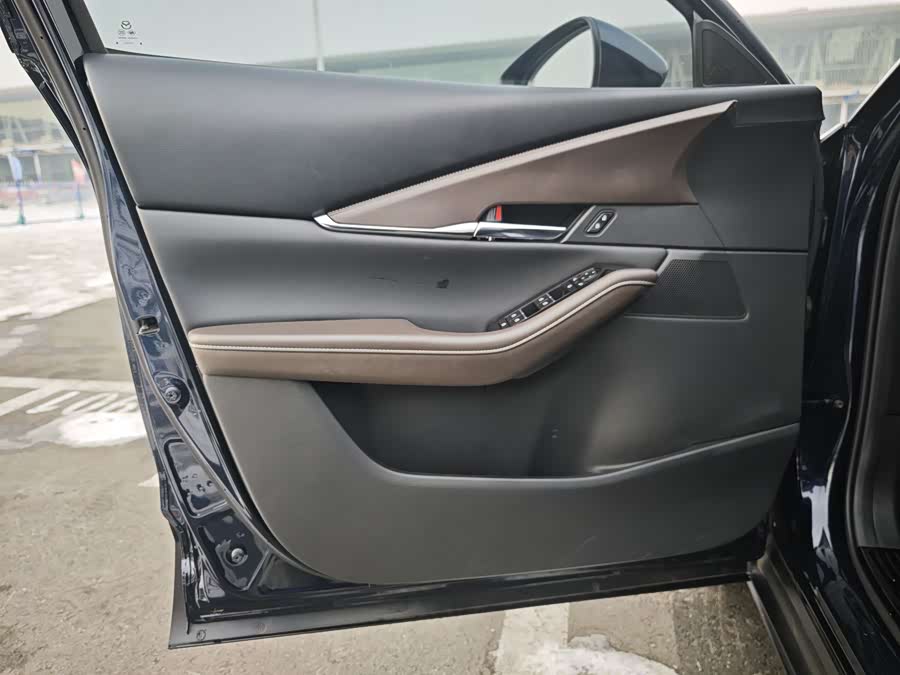 Mazda CX-30 2022 car image #20