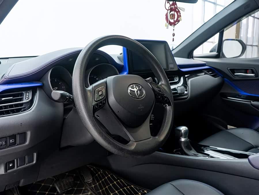 Toyota C-HR 2021 car image #20