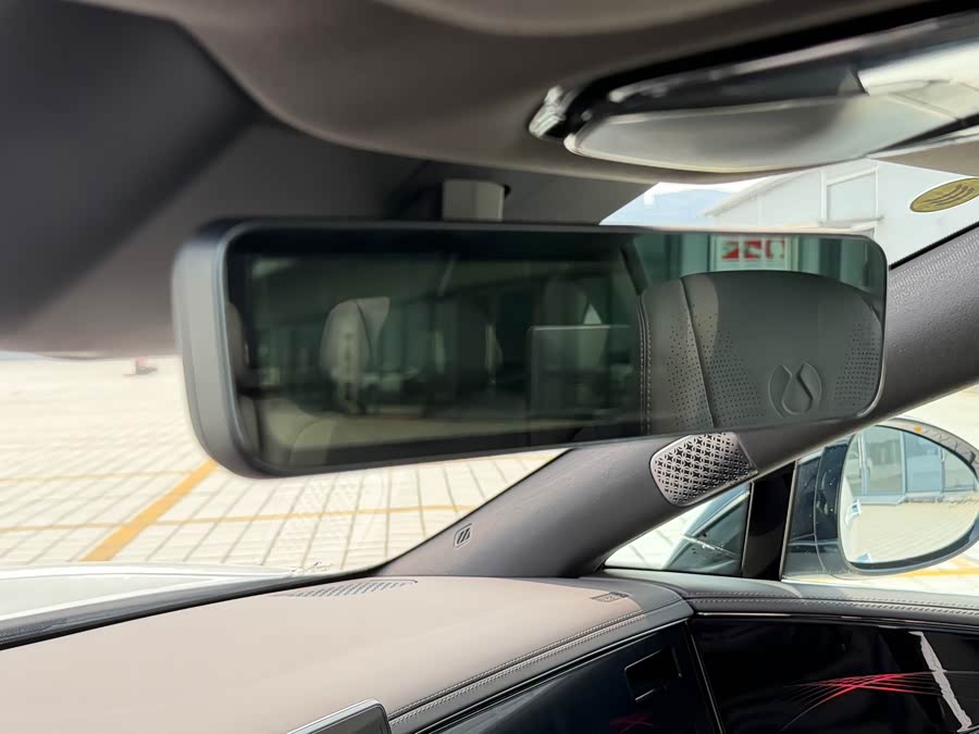 Denza Z9 2024 image de voiture #20