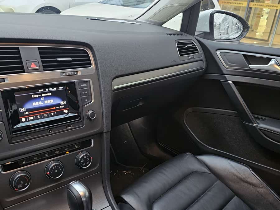 Volkswagen Golf 2016 car image #20
