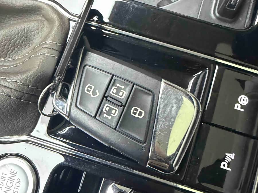 Volkswagen Viloran 2020 car image #20