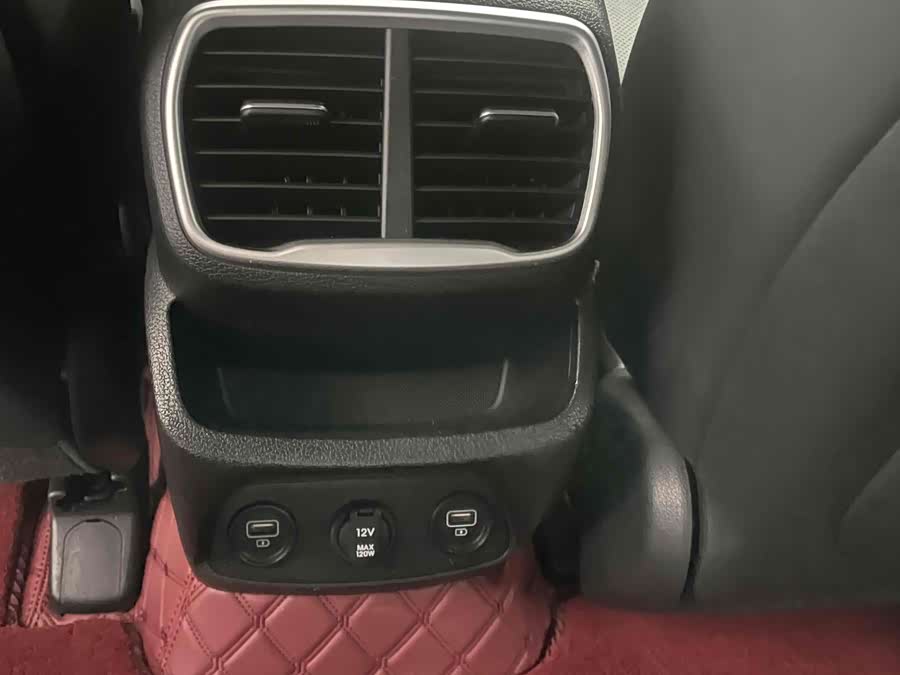 Hyundai Santa Fe 2021 car image #20