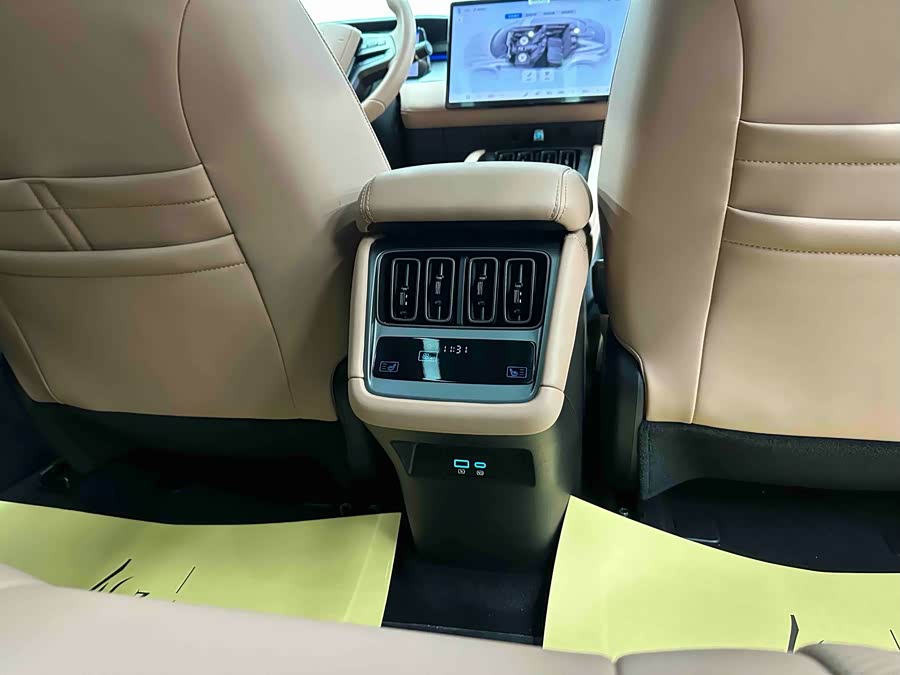 BYD SongL EV 2025 car image #20