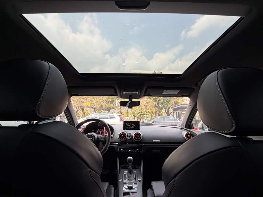 Audi RS 3 2017 صورة سيارة #20