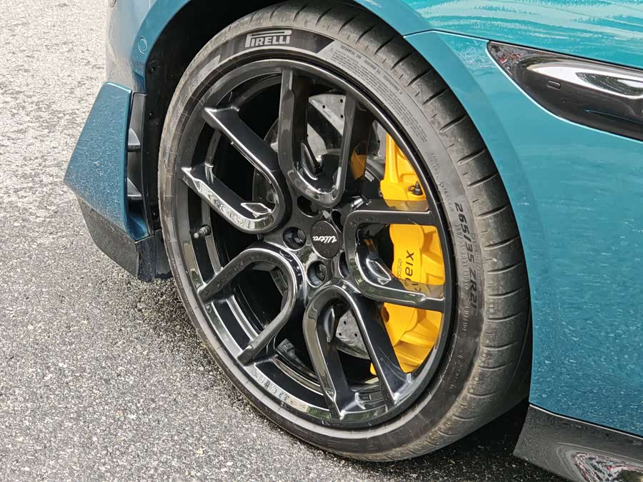 MI SU7 Ultra 2025 car image #20