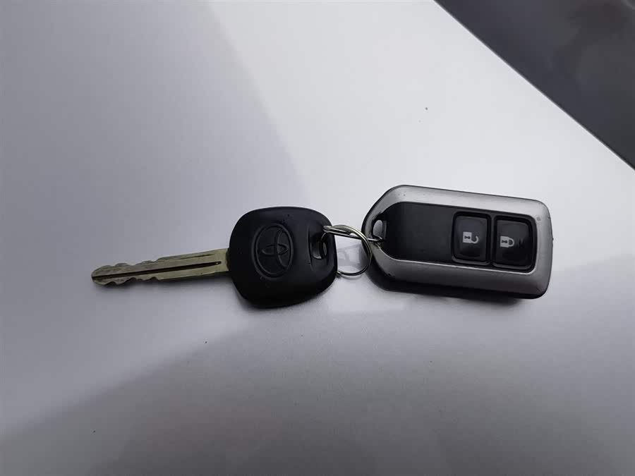 Toyota Yaris 2013 car image #20