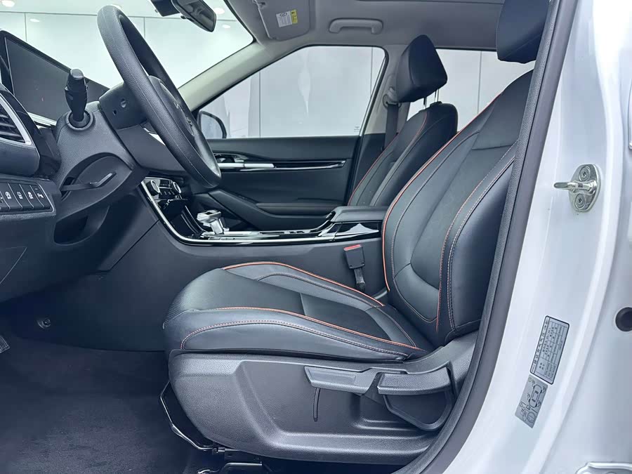 Kia Seltos 2023 imagen de coche #20