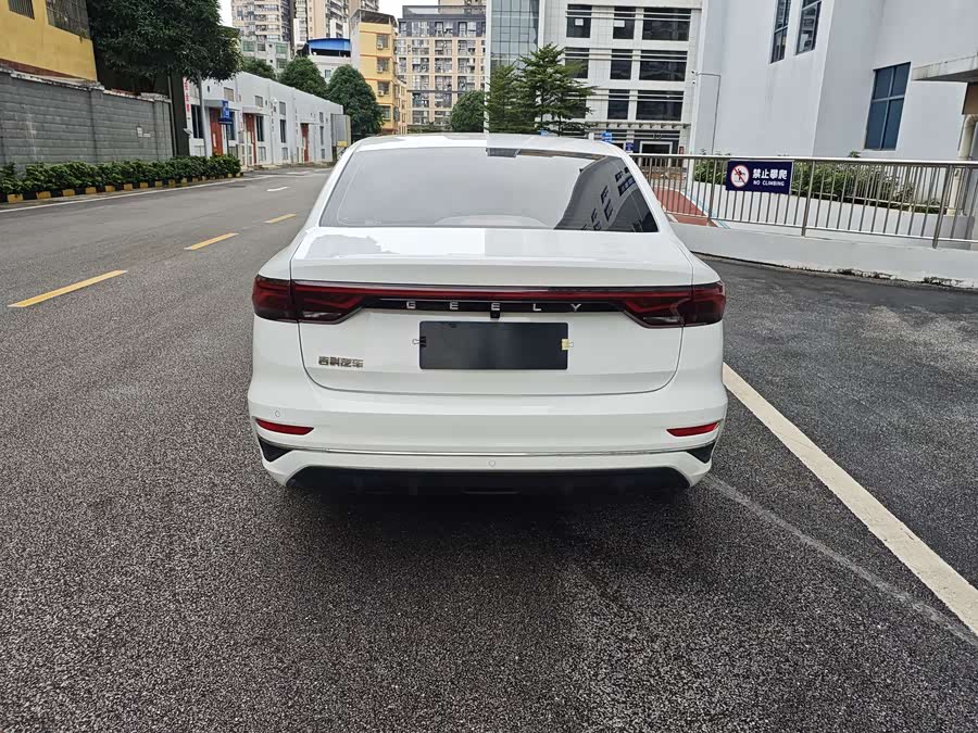 Emgrand 2022 car image #20