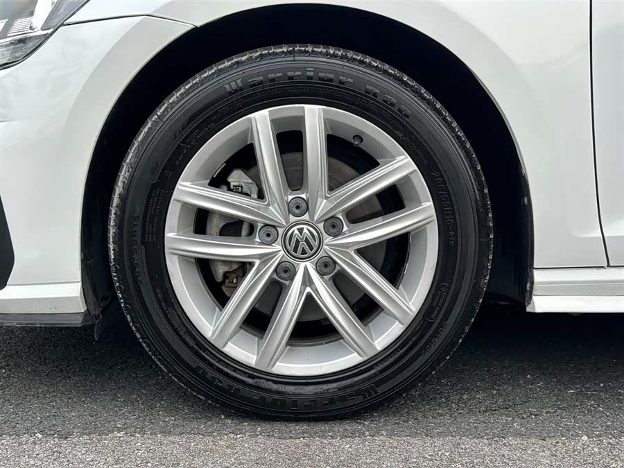 Volkswagen Golf 2019 #20 Volkswagen Golf 2019 car image #20