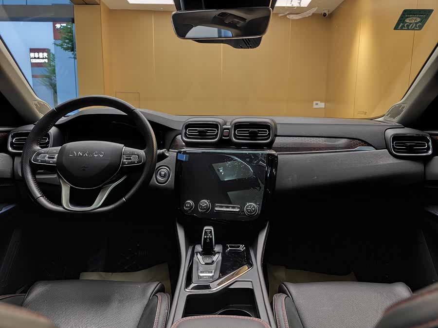 Lynk & Co 02 2019 #20 Lynk & Co 02 2019 car image #20