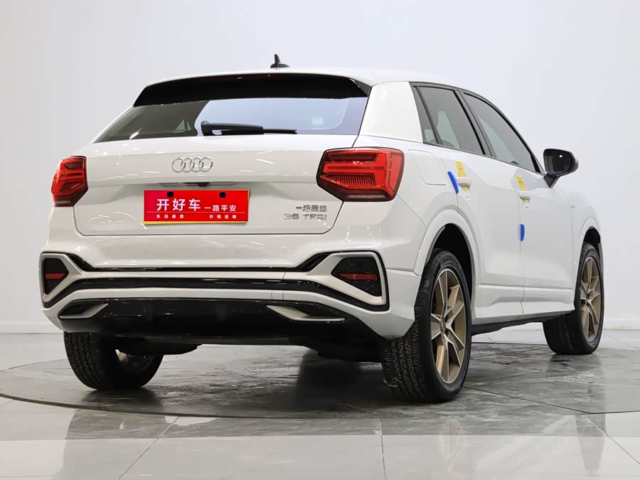 Audi Q2L 2022 car image #20