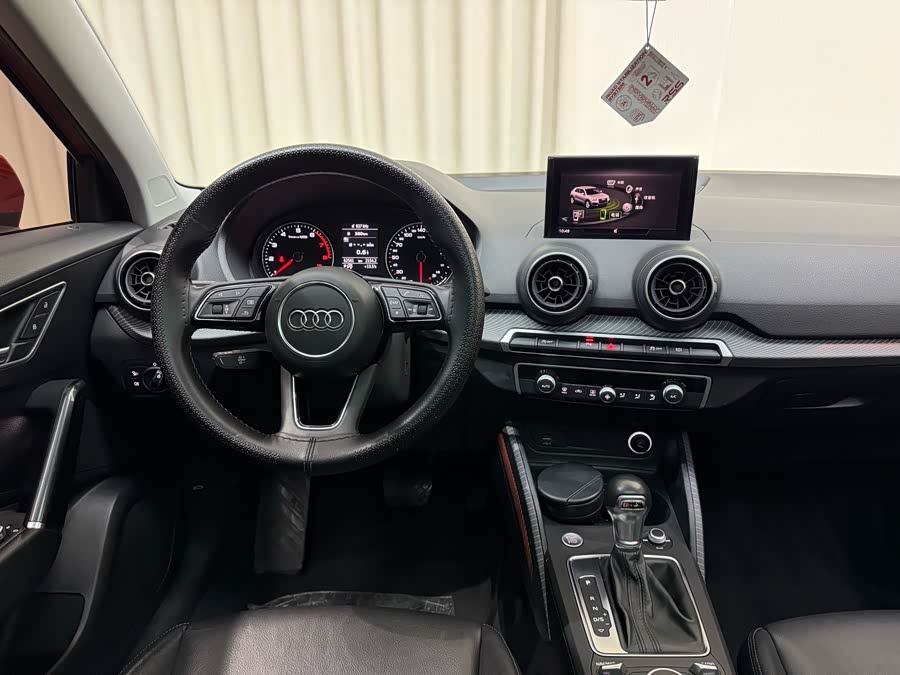 Audi Q2L 2020 صورة سيارة #20