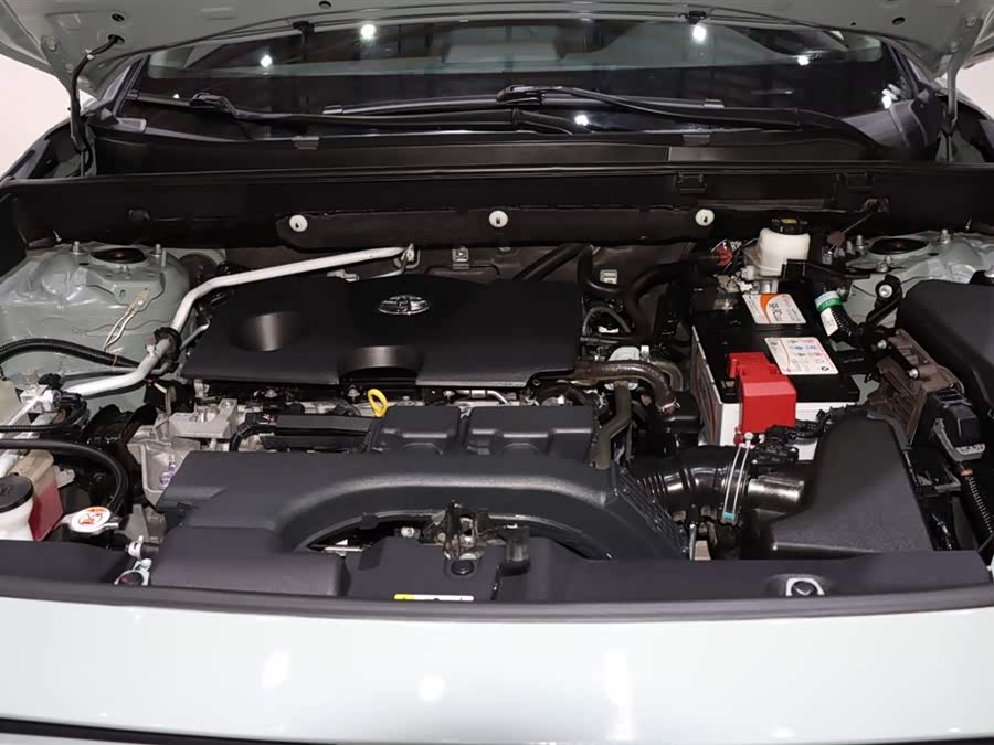 Toyota RAV4 2019 car image #20