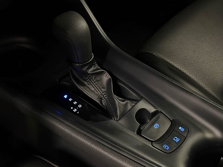 Toyota Izoa 2021 car image #20