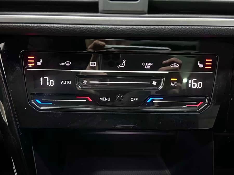 Volkswagen Tayron 2023 immagine di auto #20