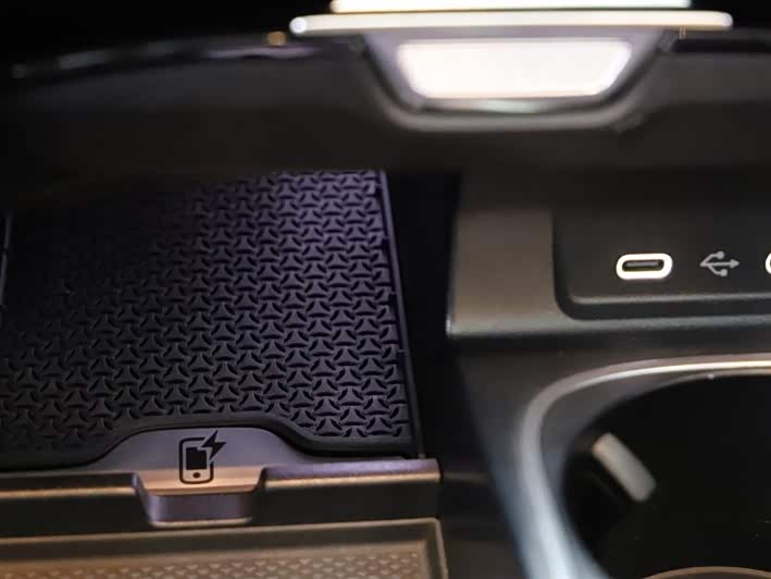 Mercedes-Benz Maybach S Class 2021 car image #20