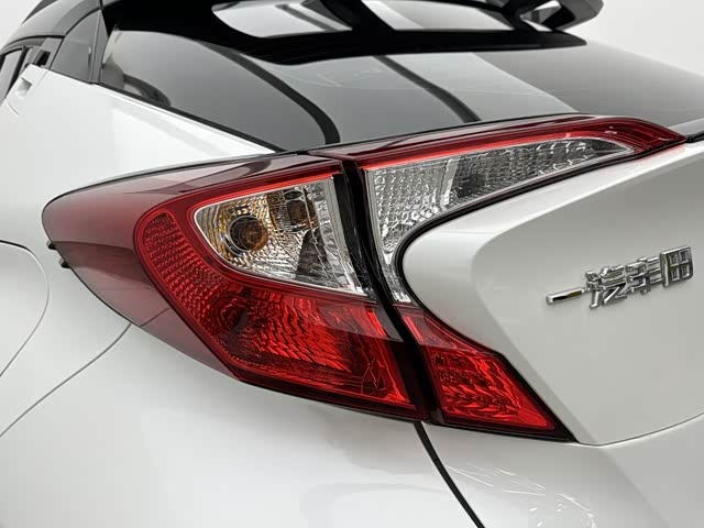 Toyota Izoa 2022 car image #20